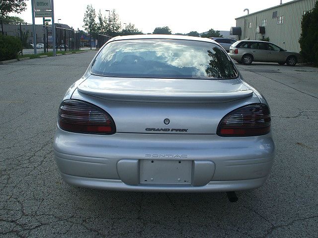 Pontiac Grand Prix 2002 photo 3