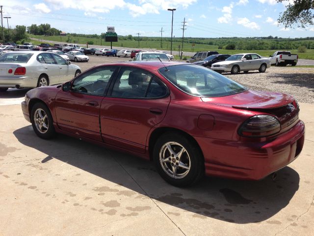 Pontiac Grand Prix 2002 photo 8