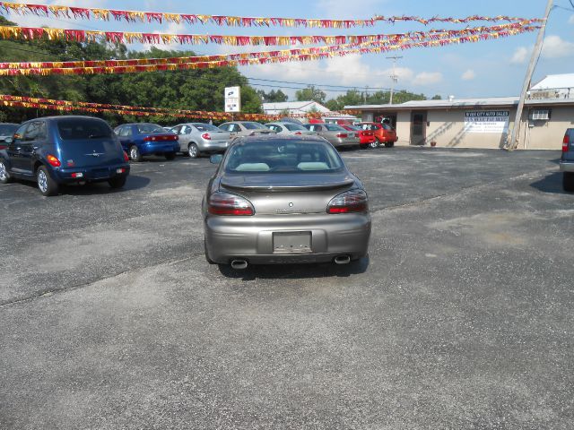 Pontiac Grand Prix Passion Sedan