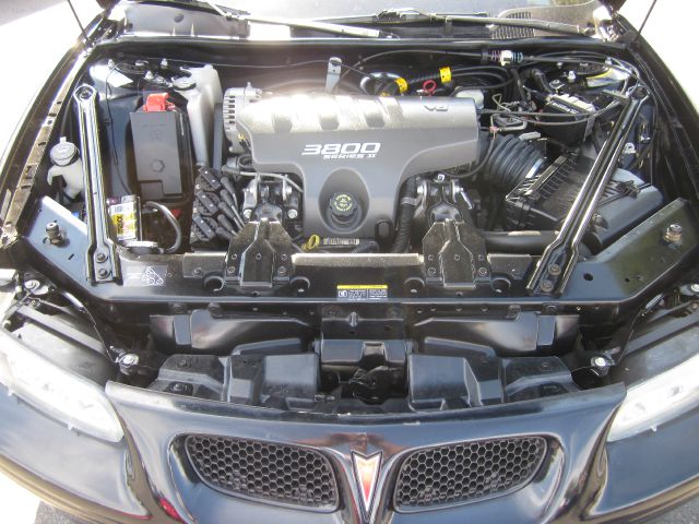 Pontiac Grand Prix 2002 photo 4