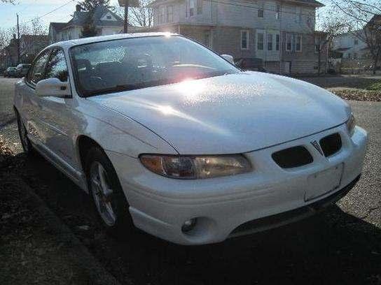 Pontiac Grand Prix Passion Sedan