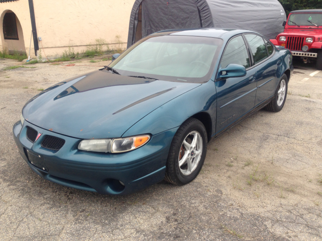 Pontiac Grand Prix 2002 photo 3