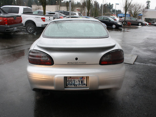 Pontiac Grand Prix 2002 photo 4