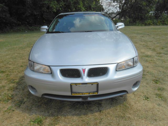 Pontiac Grand Prix 2002 photo 1