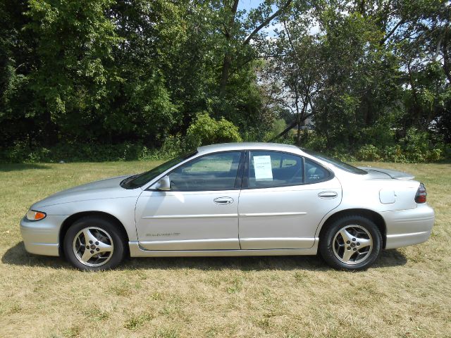 Pontiac Grand Prix 2002 photo 4