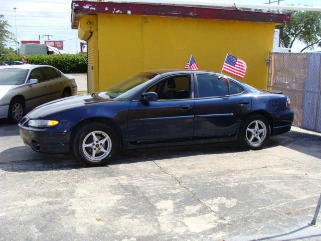 Pontiac Grand Prix 2002 photo 3