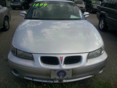 Pontiac Grand Prix 2002 photo 1