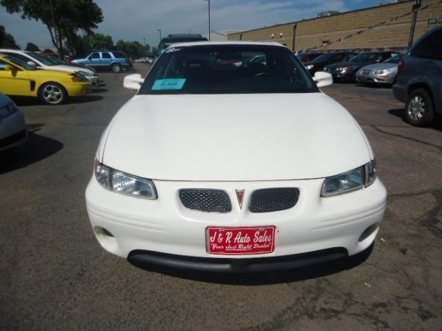 Pontiac Grand Prix 2002 photo 1