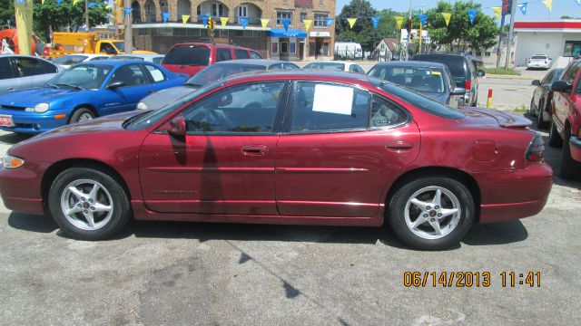 Pontiac Grand Prix 2002 photo 2