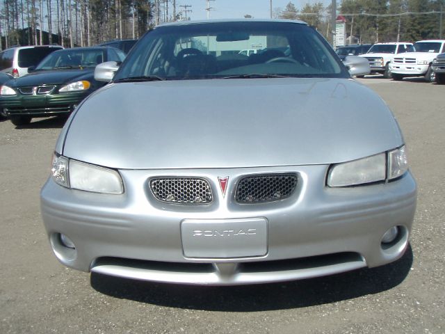 Pontiac Grand Prix Passion Sedan