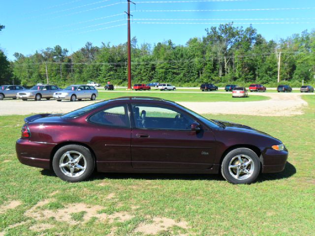 Pontiac Grand Prix 2002 photo 1