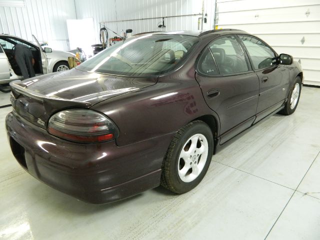 Pontiac Grand Prix Passion Sedan