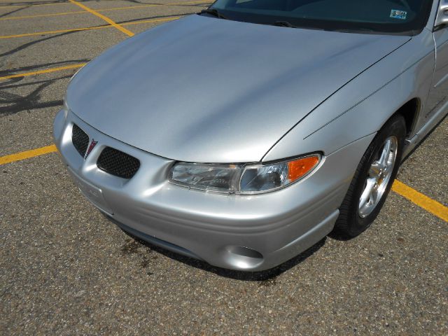 Pontiac Grand Prix 2002 photo 3