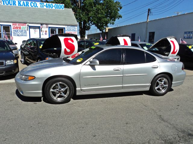 Pontiac Grand Prix 2002 photo 1