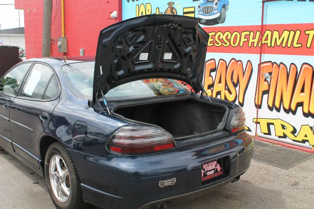 Pontiac Grand Prix Passion Sedan