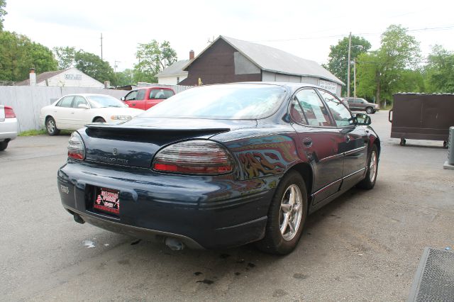 Pontiac Grand Prix 2002 photo 3