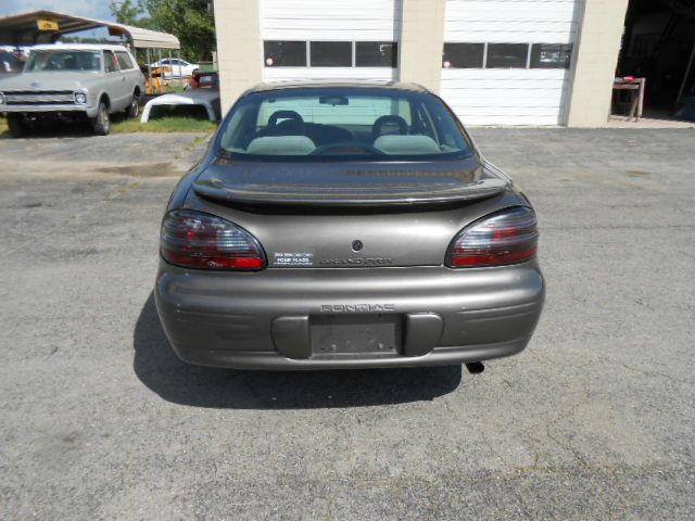 Pontiac Grand Prix 2002 photo 4