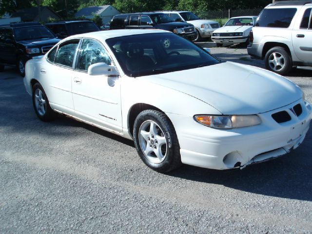 Pontiac Grand Prix 2002 photo 5