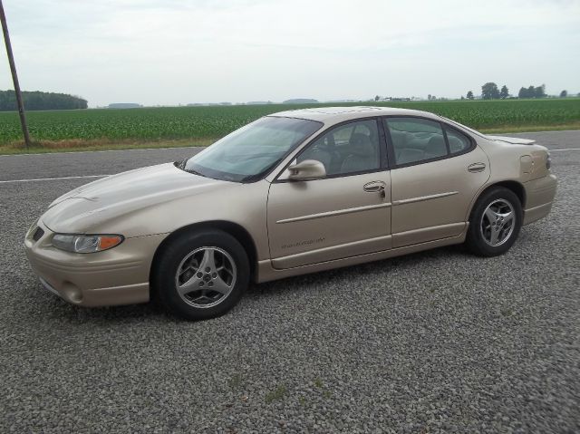 Pontiac Grand Prix 2002 photo 4