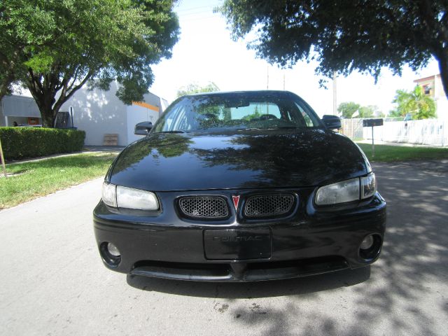 Pontiac Grand Prix Passion Sedan