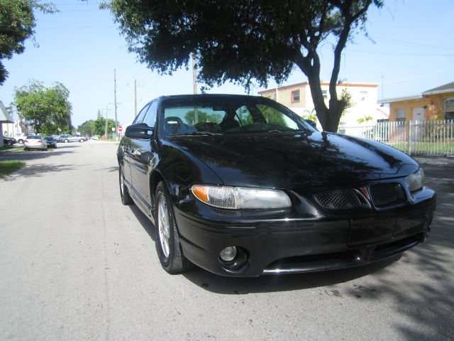 Pontiac Grand Prix 2002 photo 3