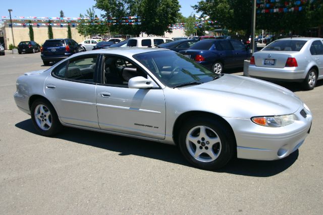 Pontiac Grand Prix 2002 photo 7