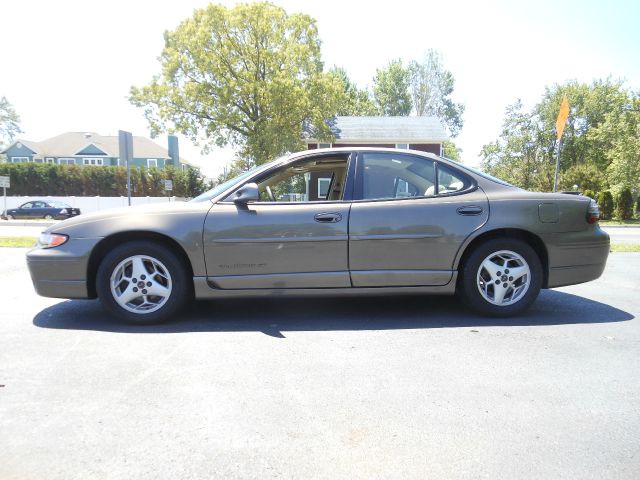 Pontiac Grand Prix 2002 photo 11