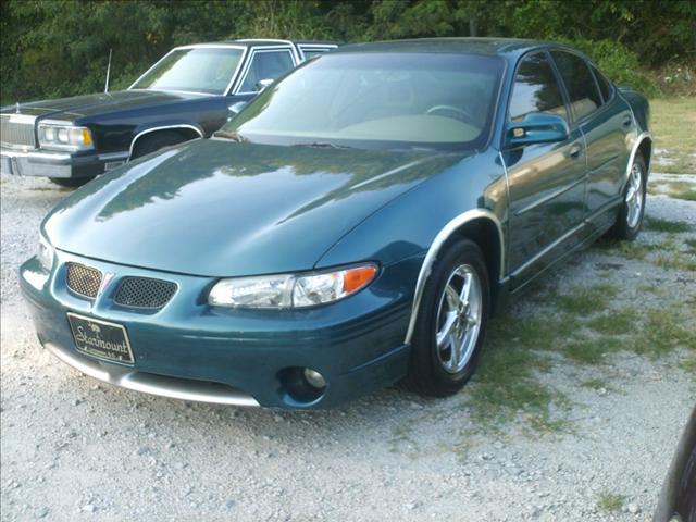 Pontiac Grand Prix 2002 photo 1