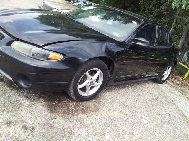 Pontiac Grand Prix Passion Sedan