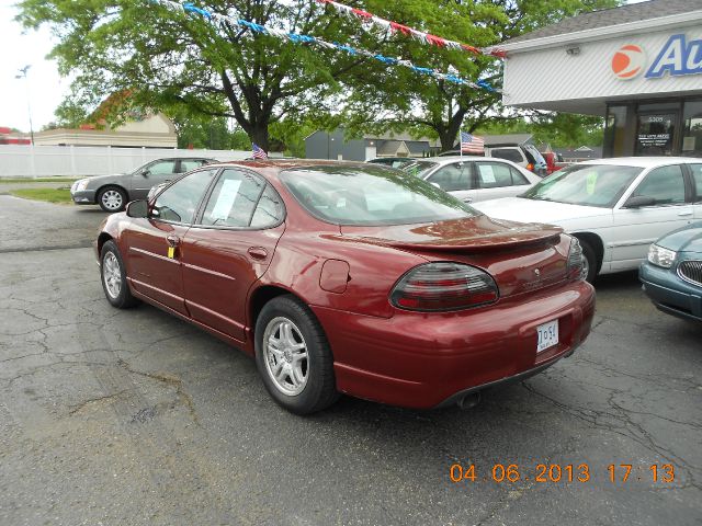 Pontiac Grand Prix 2003 photo 2