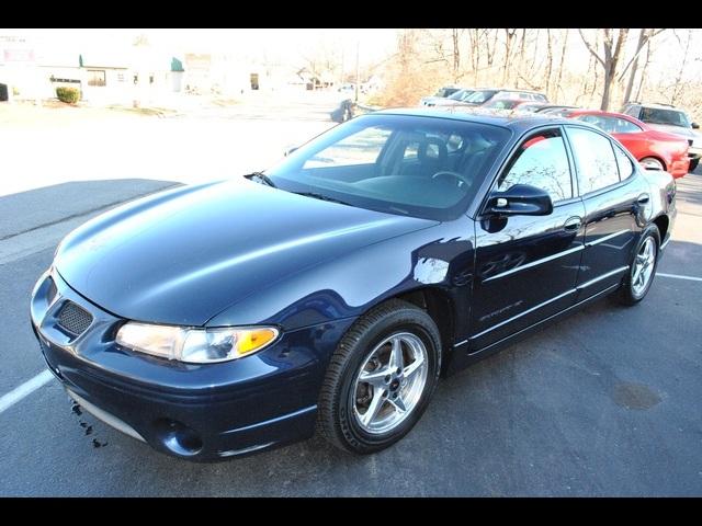 Pontiac Grand Prix Passion Sedan