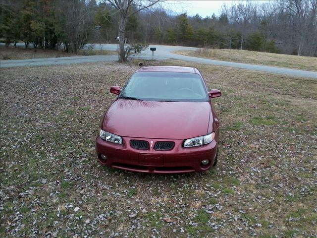 Pontiac Grand Prix 2003 photo 1