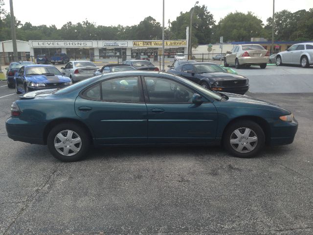 Pontiac Grand Prix 2003 photo 3