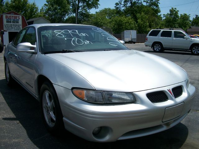 Pontiac Grand Prix SE Sedan