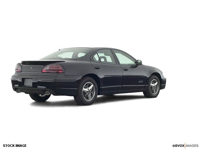 Pontiac Grand Prix 2003 photo 1