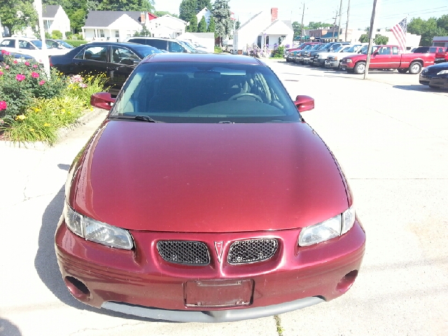 Pontiac Grand Prix 2003 photo 1