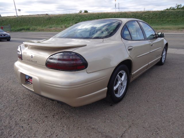 Pontiac Grand Prix 2003 photo 10