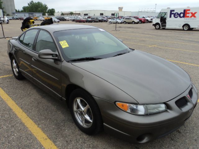 Pontiac Grand Prix 2003 photo 10