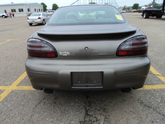 Pontiac Grand Prix 2003 photo 11