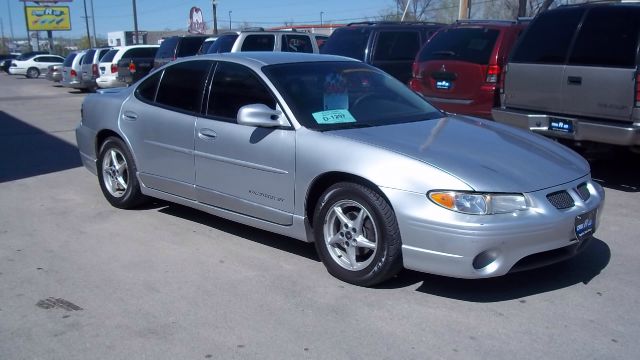 Pontiac Grand Prix 2003 photo 1