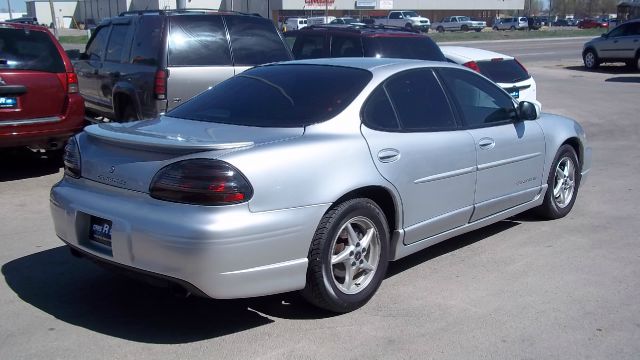 Pontiac Grand Prix 2003 photo 2