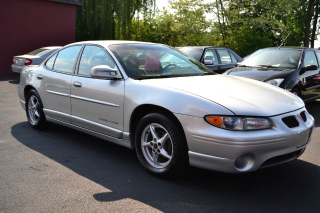 Pontiac Grand Prix Passion Sedan