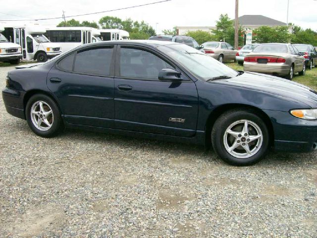 Pontiac Grand Prix 2003 photo 11