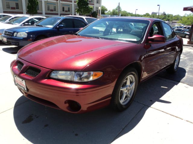 Pontiac Grand Prix 2003 photo 2