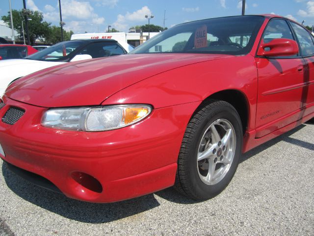 Pontiac Grand Prix Passion Sedan