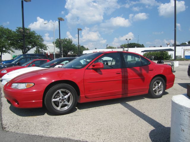 Pontiac Grand Prix 2003 photo 2