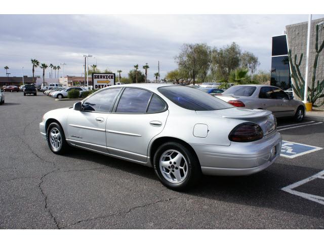 Pontiac Grand Prix 2003 photo 2