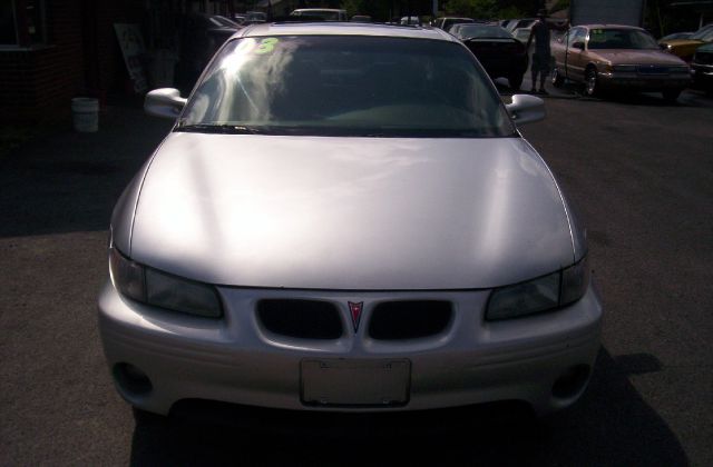 Pontiac Grand Prix 2003 photo 11