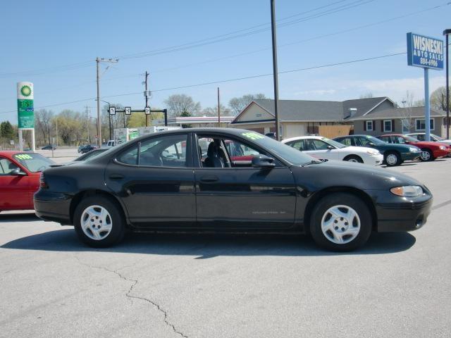 Pontiac Grand Prix 2003 photo 1