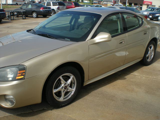 Pontiac Grand Prix 2004 photo 4